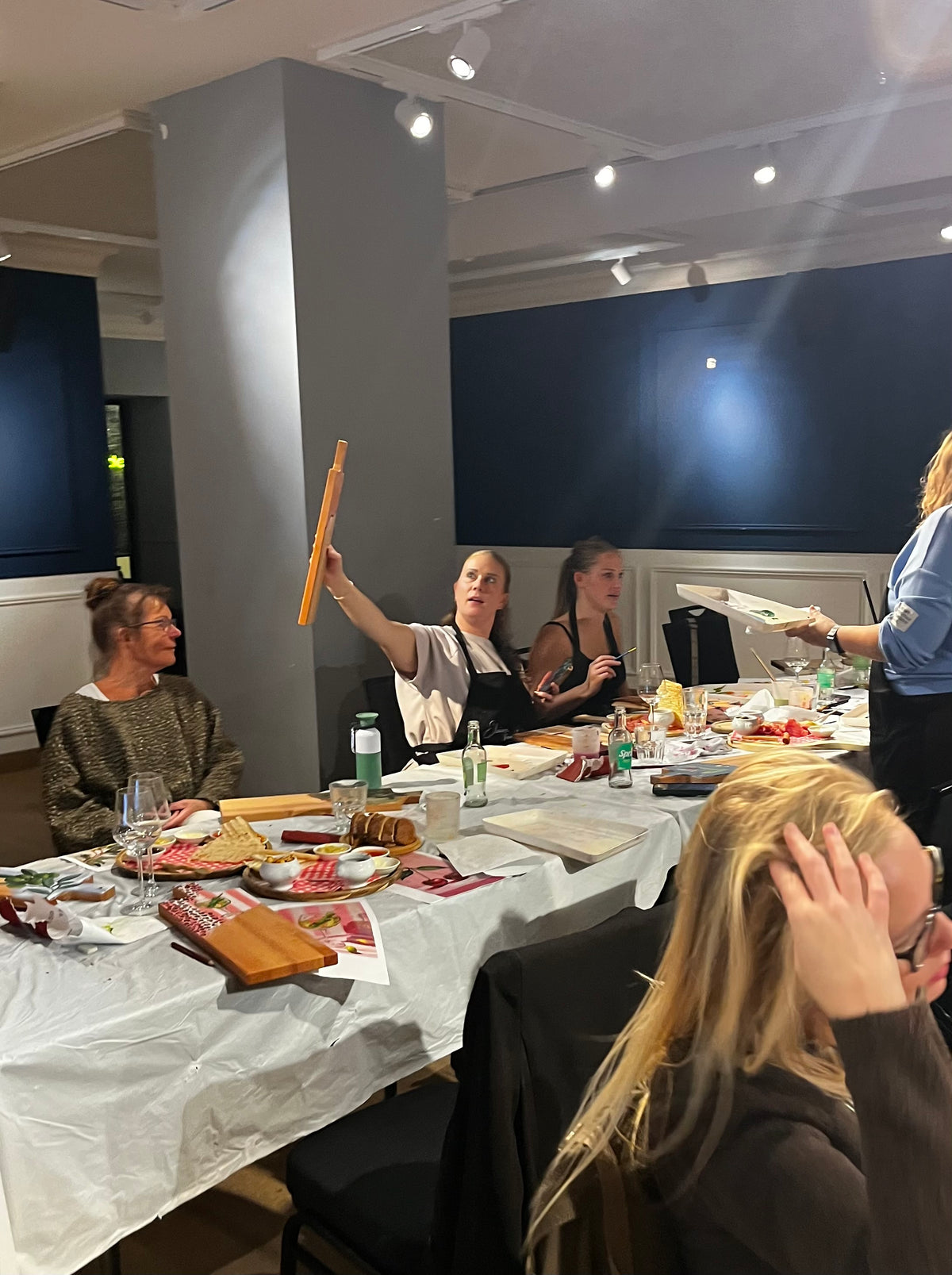 Paint & Sip | Borrelplanken schilderen | 29 januari