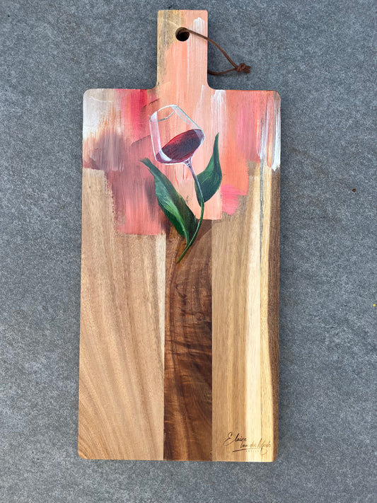 Handgeschilderde borrelplank Rode wijn en tulp